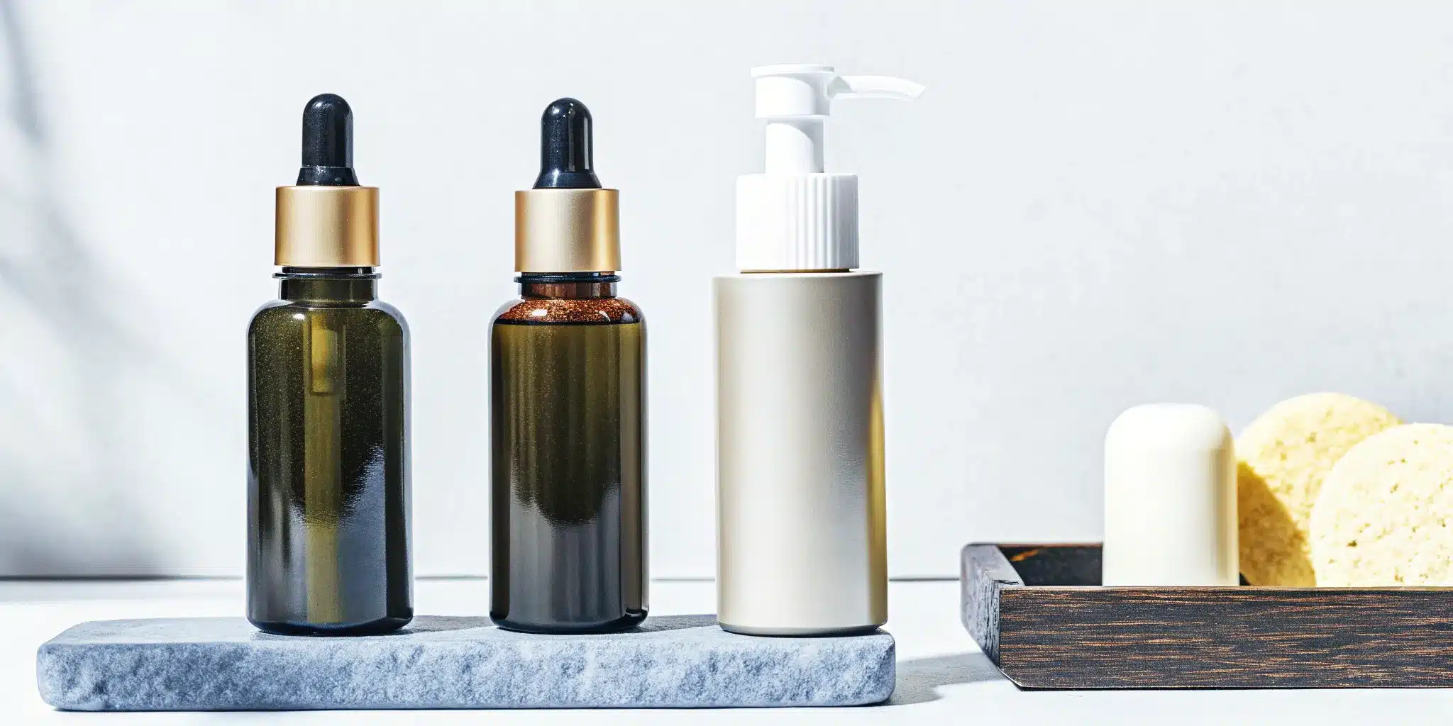 top-back-pain-ointment-names–whats-inside-729440 A variety of back pain ointments showing different brand names and formulas.